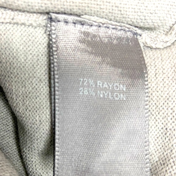 MARLED Gray Sweater With Snowflake Embellishments Women’s Size M - Picture 5 of 5